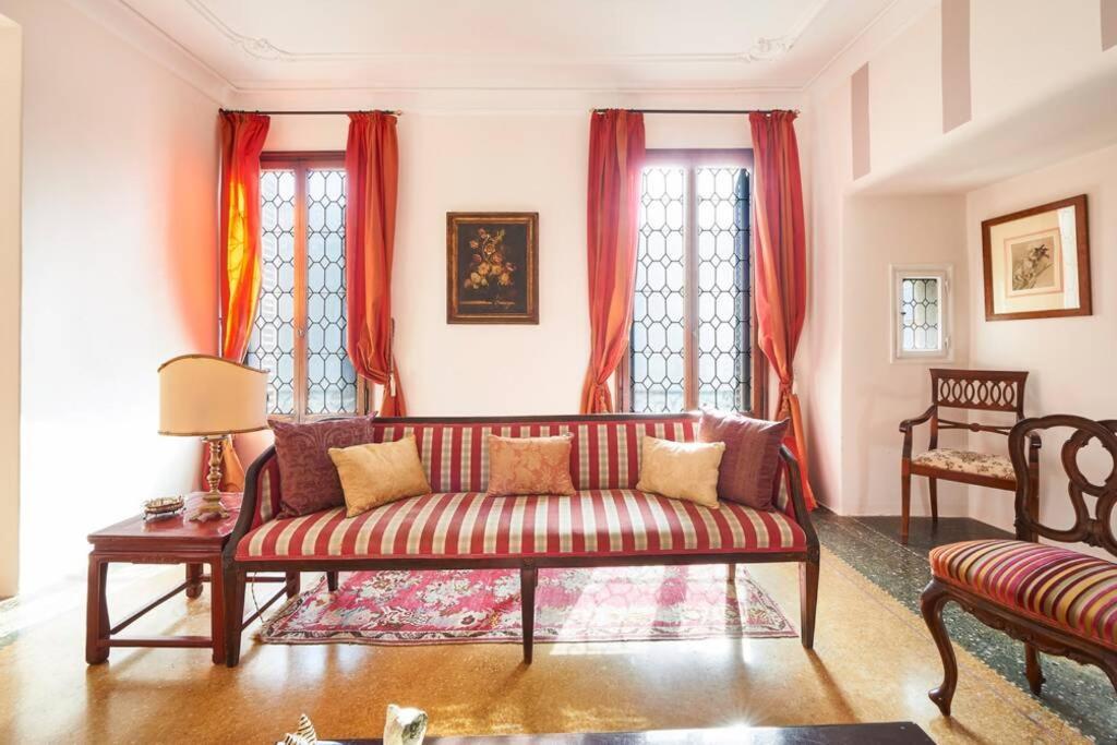 Ca' Fenice, Charming Apartment In San Marco, Sleep 7 ヴェネツィア エクステリア 写真