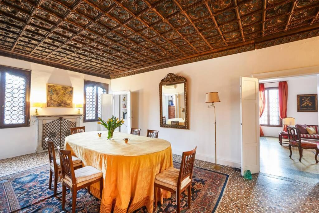 Ca' Fenice, Charming Apartment In San Marco, Sleep 7 ヴェネツィア エクステリア 写真